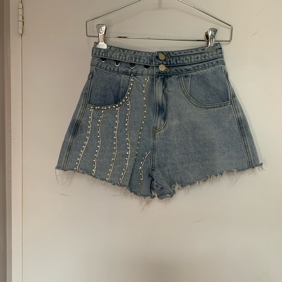 Isabel Marant Étoile Embroidered Shorts - Picture 2 of 9